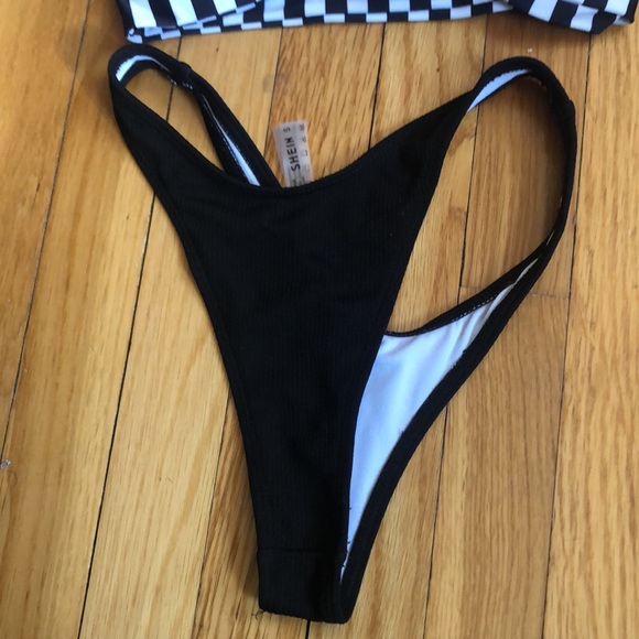 Women’s bikini top brand unknown bottom Shein - Picture 3 of 8